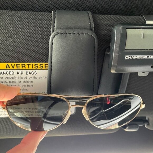 Sunglass Holder for Car Visor Magnetic Leather Sunglasses Visor Clip - Picture 6 of 8